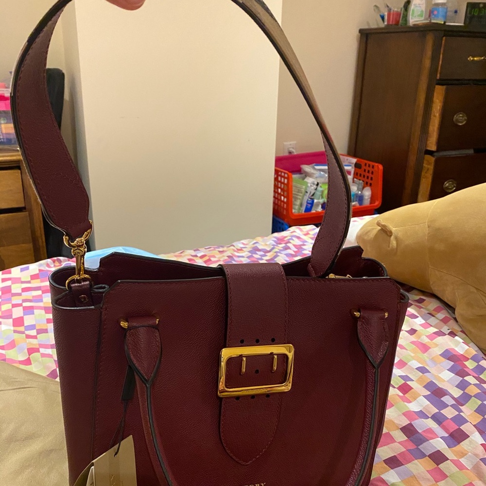 Burberry - Picture 6 of 10